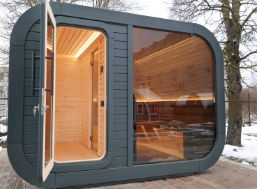 Sauna mit großer Glasfront